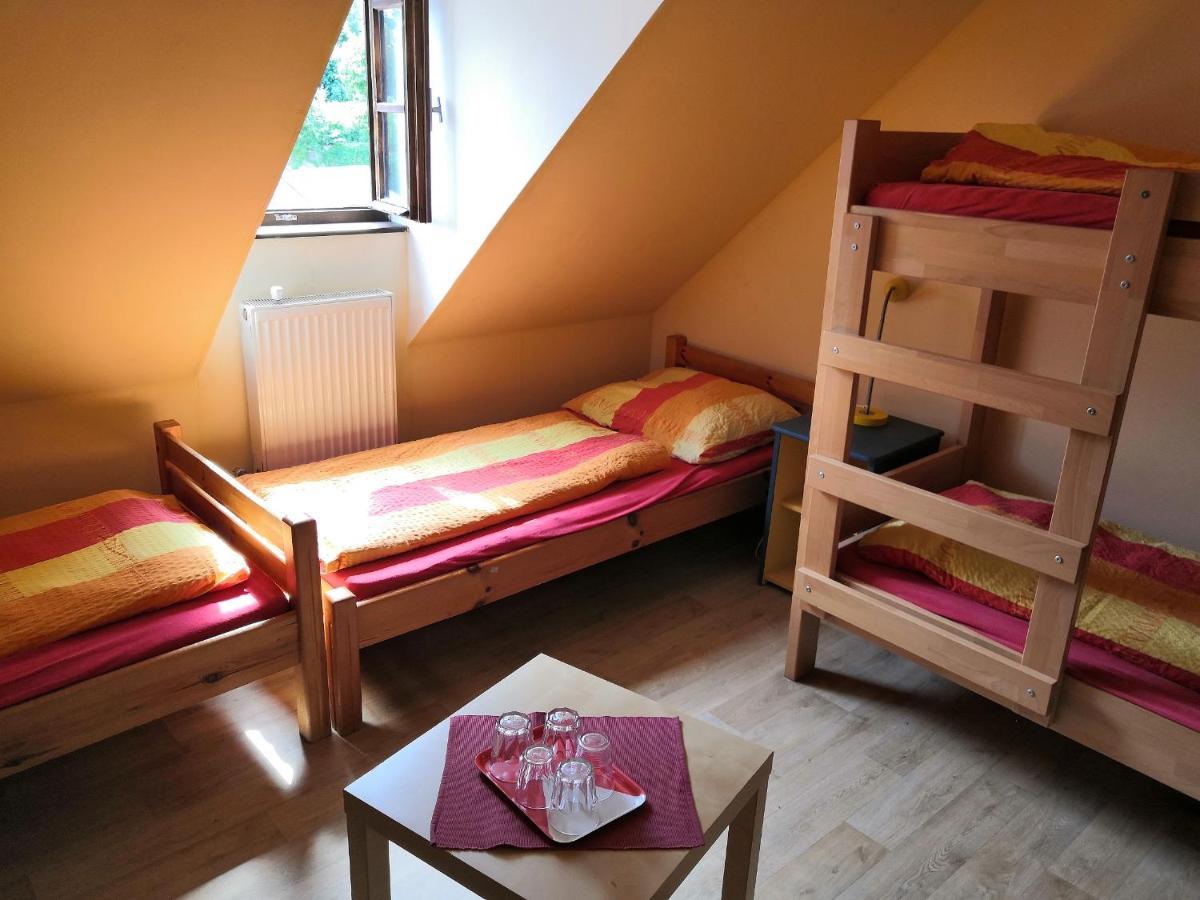 Hostel Skautsky Dom บันสกา ชีอาว์นีซา ภายนอก รูปภาพ