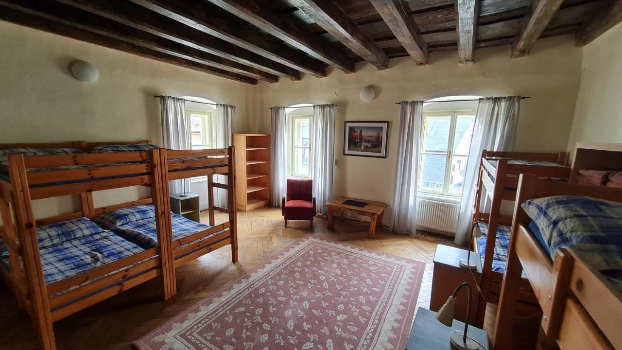Hostel Skautsky Dom บันสกา ชีอาว์นีซา ภายนอก รูปภาพ