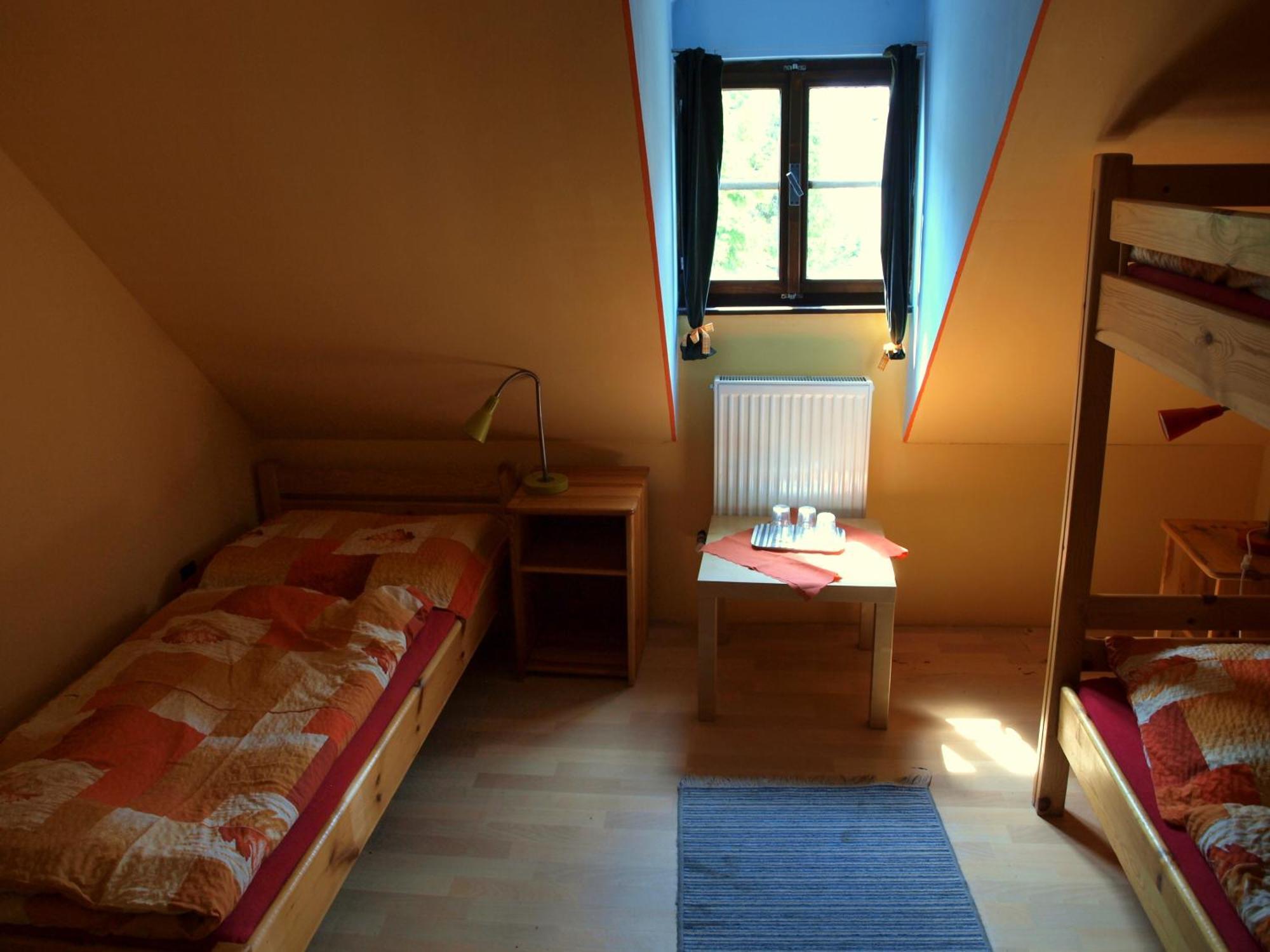 Hostel Skautsky Dom บันสกา ชีอาว์นีซา ภายนอก รูปภาพ