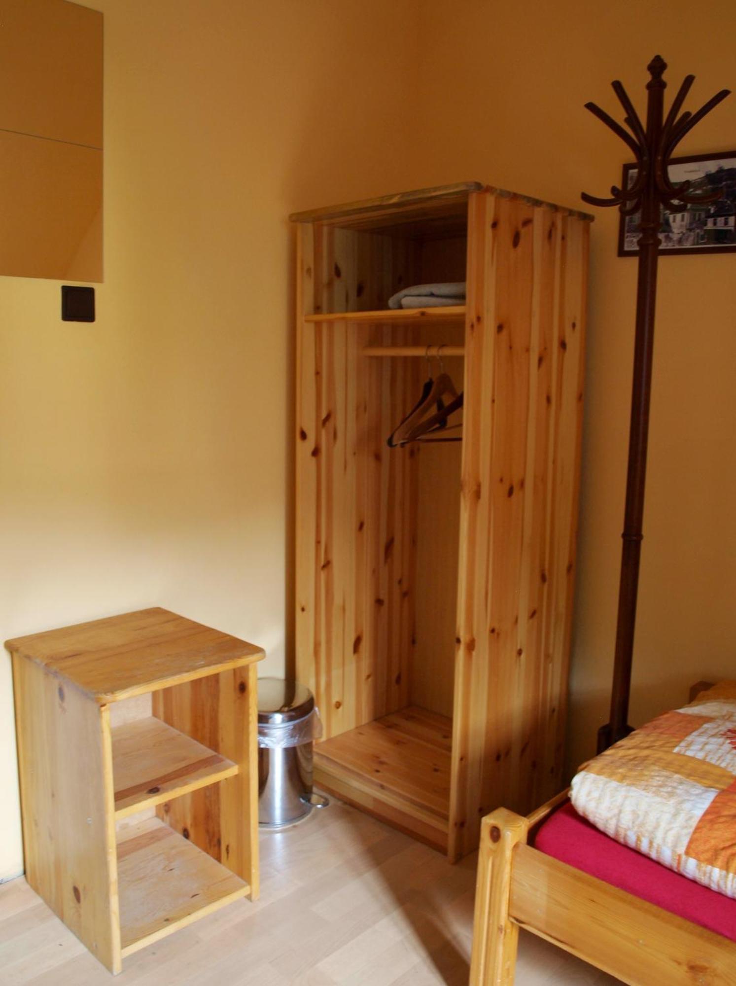 Hostel Skautsky Dom บันสกา ชีอาว์นีซา ภายนอก รูปภาพ
